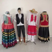 چند دست لباس محلی و سنتی گیلانی مازندرانی قاجاری