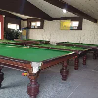 کلیه وسایل باشگاه بیلیارد بفروش میرسد