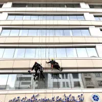 کار در ارتفاع با طناب پیچ رول پلاک  نما شویی|خدمات پیشه و مهارت|تهران, درختی|دیوار