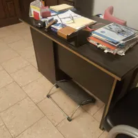میز اداری در حد نو