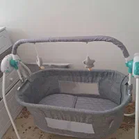 گهواره برقی خارجی ( در حد نو )