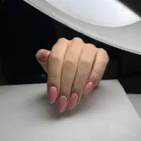 کاشت ناخن به عنوان مدل در شاهین شهر