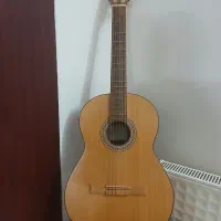 گیتار سالم نو کم کارکرد