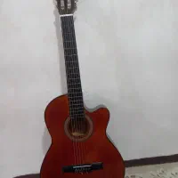 گیتار در حد نو