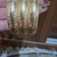 فروش النگو سایز( ۳ ) مبلغ ۲۰۰ بالای تابلو