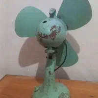 پنکه دستی قدیمی|کلکسیون اشیاء عتیقه|پرند, فاز ۶|دیوار