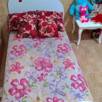 تخت نوجوان،رنگ سفید قرمز