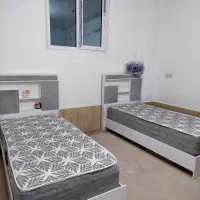 تخت خواب تک‌نفره همراه خوش‌خواب طبی فنری نو|تخت و سرویس خواب|سروستان, |دیوار