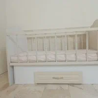 تخت کودک مناسب تا ۵ سال همراه تشک