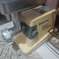 چرخ گوشت نانیوا در حد نو
