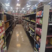 کارمند فروشگاه