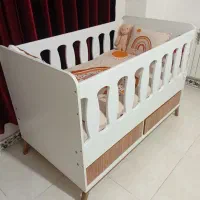 تخت نوزادی وتشک|تخت و سرویس خواب|محمدشهر, شهرک چمران|دیوار