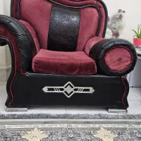 فروش مبل ۷نفره ی راحتی با سه تا میز فقط ۱۰تومن