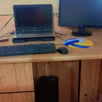 میز کامپیوتر و مطالعه