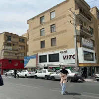 18 متر مغازه در ابتدای خ دانشگاه