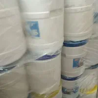 تعدادی سطل پلاستیکی