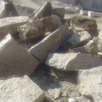 سنگ پی ودیوار