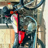 موتور هندا ۱۲۵ برند دنا سری اول.