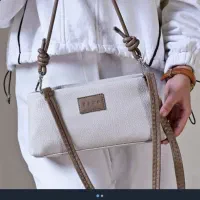 کیف و ساعت هوشمند کف قیمت بازار به علت تغیر شغل