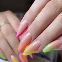 کاشت ناخن|خدمات آرایشگری و زیبایی|محمدشهر, محمدشهر|دیوار