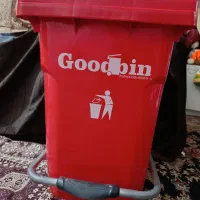 سطل زباله پدالی