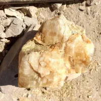 سنگ آراگونیت سوزنی