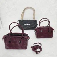 کیف زرشکی کیف مشکی