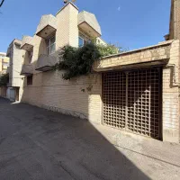 حیاط دو طبقه ۳۸۰متر،درکوی فیروز، چهاراه قطران|فروش خانه و ویلا|تبریز, |دیوار