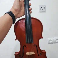ویولون اماتی ۱۰۲ ۴\۴ به همراه کیف حمل