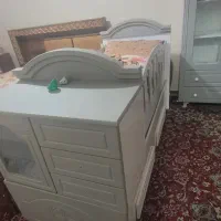 تخت گهواره ای و کمد بچه|اسباب و اثاث بچه|مشهد, رضاییه|دیوار