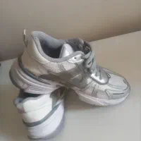 کتونی  وی تو کی    ، شماره چهل