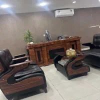 نیازمند شاگرد نمایشگاه