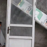 پنجره ودرب الومنیومی سفید با شیشه و قفل|مصالح و تجهیزات ساختمان|قائم‌شهر, |دیوار