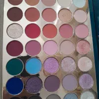 سایه کرکتر و کله مانکن