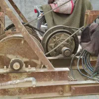 چاه کنه با دستگاه برقی بیصدا