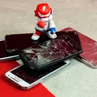 خرید موبایل شکسته