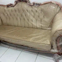 مبل ۹ نفره سلطنتی در حد نو،با دوتا جلو مبلی.