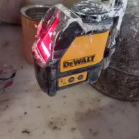 تراز لیزی دیوالت  اصلی سالم بشرط|ابزارآلات|قم, زنبیل آباد|دیوار