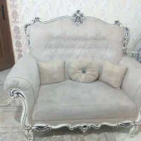 مبل کلاسیک نیم سلطنتی و میز ناهار خوری ۴نفره