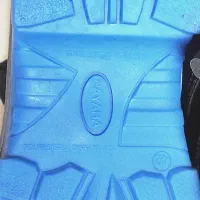 کفش ایمنی پای آرا سایز42 با قیمت مناسب.جنس خوب