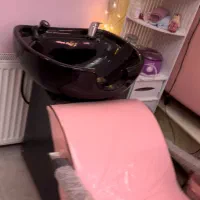 یک عدد سرشور و صندلی پدیکور صورتی سالم|آرایشگاه و سالنهای زیبایی|پردیس, فاز ۱۱|دیوار