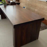 میز کنفرانس