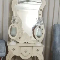 آینه و کنسول به همراه دو شمعدان