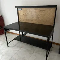 میز کار با نور ال ای دی همراه با کشو