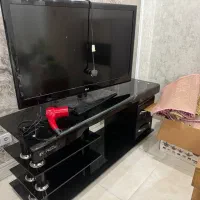 تلویزیون 42ال جی اصل نو با میز تلویزیون