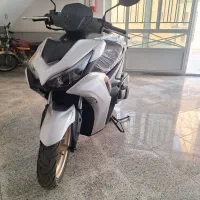 فروش یک دستگاه موتور سیکلت آیروکس