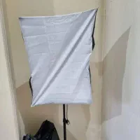 سافت باکس ،۴ شاخه ،نور۴لامپه دیاموند به همراه لامپ