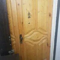 درب چوبی و حفاظ