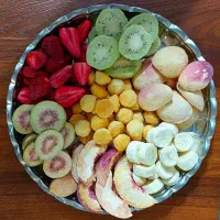 میوه خشک پفکی فریزدرای