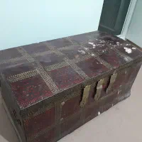 صندوقچه قدیمی|کلکسیون اشیاء عتیقه|آمل, |دیوار